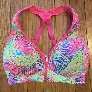 Victoria Secret Sports Bra (32D)